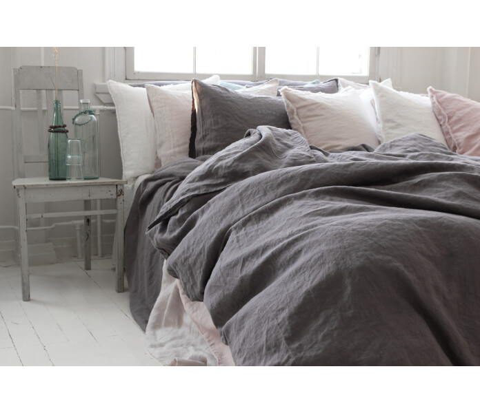 Kainby1925 Heavenlinen pellavalakana tummanharmaa linnelakan morkgra kuva