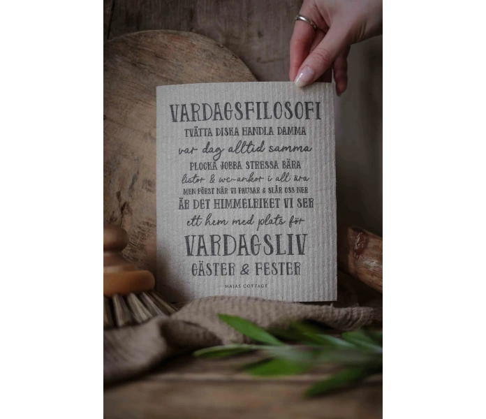 majas cottage tiskiliina tiskiratti vardagsfilosofi  2 kuva