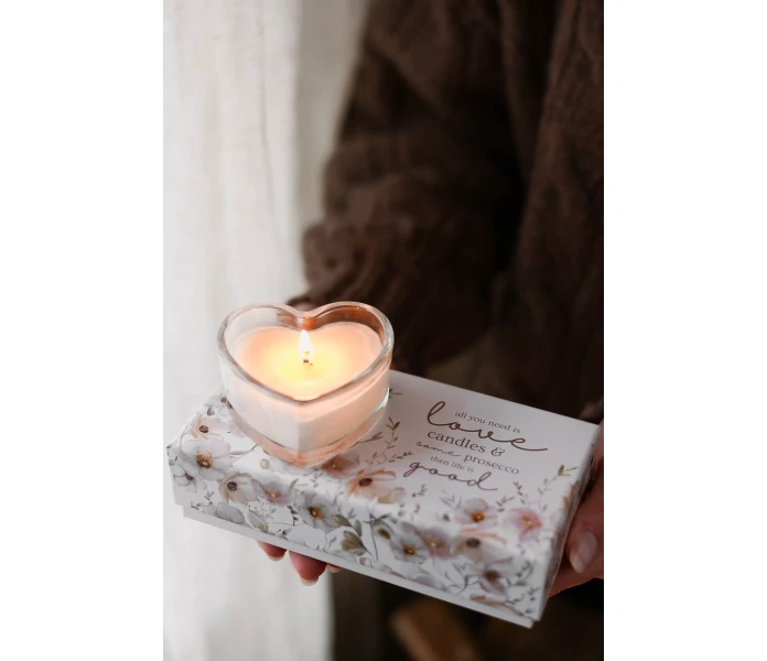 majas cottage tuoksukynttilat lahjarasiassa prosecco  3 kuva