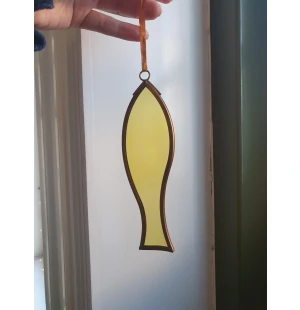 Madam Stoltz lasinen kala koriste keltainen 14 cm kuva
