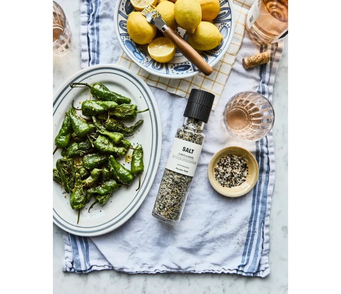 104981053 nicolas vahe suola suolasekoitus suolamylly valkosipuli inkivaari 3 kuva