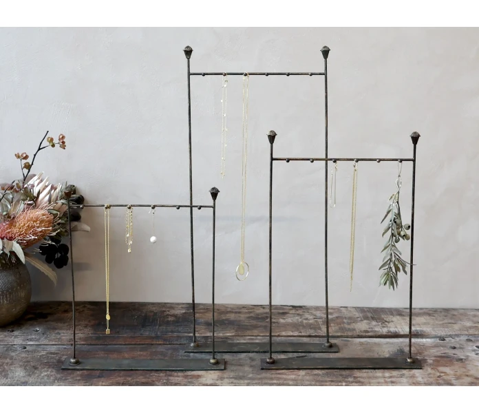 chic antique metallinen metalli teline poytateline koruille koristeille kuva