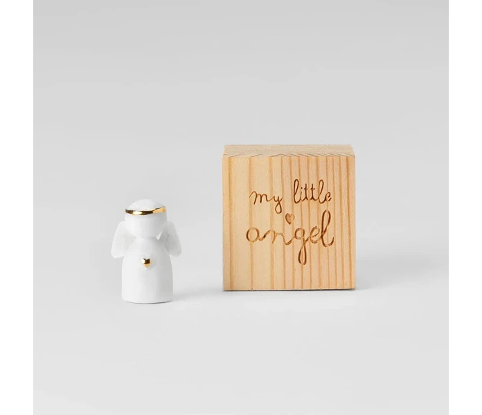 51474 rader pieni enkeli puurasiassa kuva