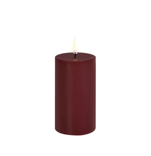 Uyuni LED-kynttilä smooth 5,8 x 15 cm - Wine Red kuva