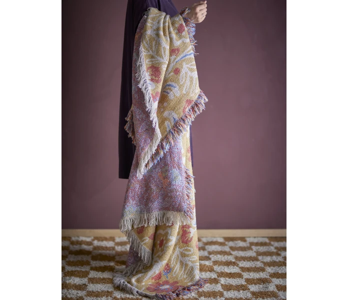 82066530 bloomingville reims torkkupeitto peitto keltainen kukallinen kukkakuvioinen 130 x 170 cm 2 kuva