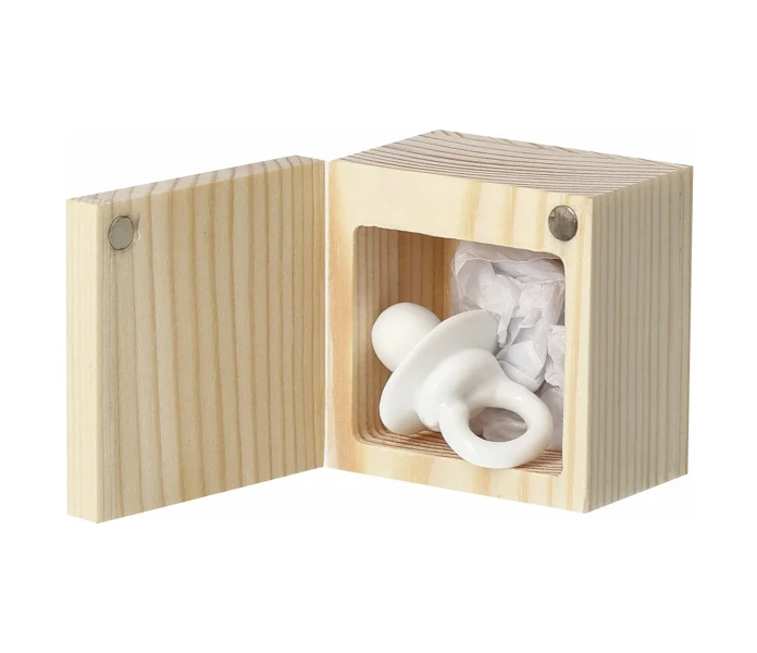 18150 rader valkoinen tutti pienessa puurasiassa vauvalahja 2 kuva