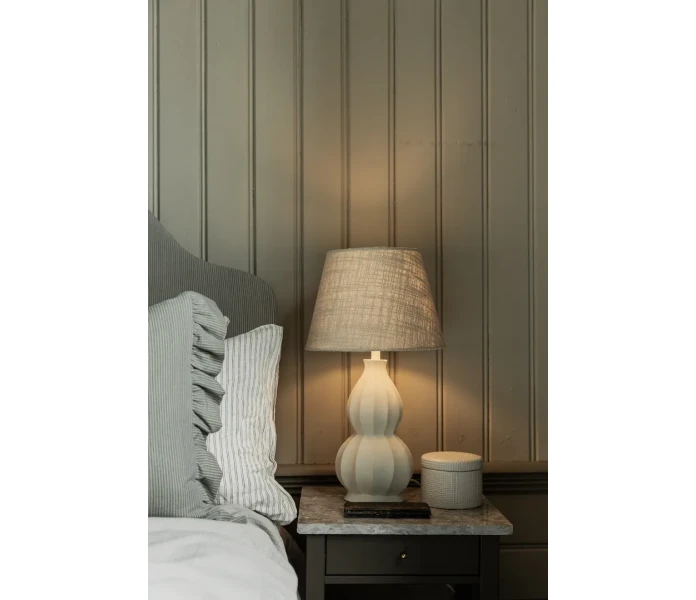 10323 alde lind poytalamppu valkoinen hiekka 2 kuva