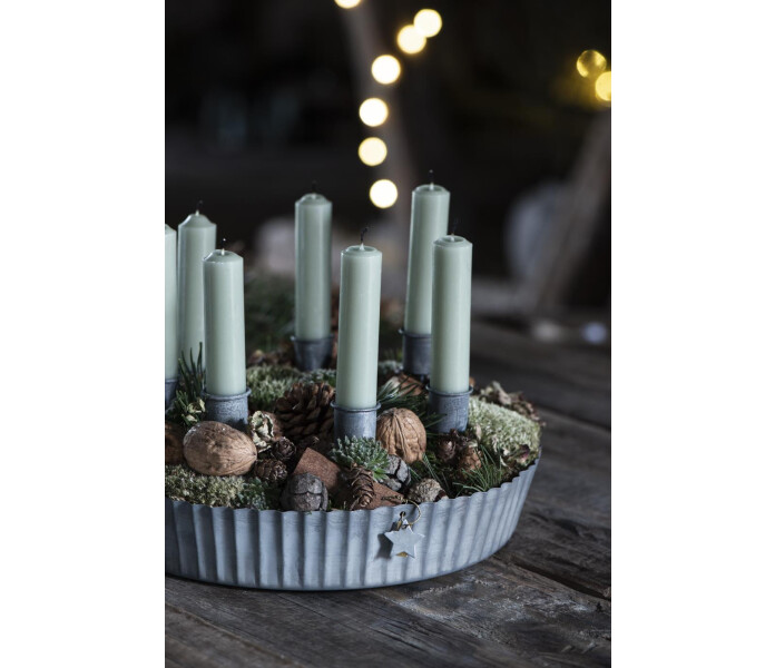 ib laursen dusty green lyhyt kruunukynttila kynttila vaaleanvihrea vihrea kort kronljus ljugron gron 11 cm kuva