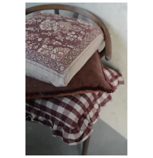 Fondaco Sonia tyynynpäällinen viininpunainen 48 x 48 cm kuva