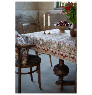 Fondaco Julefrid pöytäliina punainen 145 x 250 cm kuva