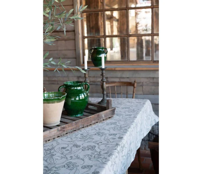 250353 222 40 fondaco ellie vihrea kuviollinen poytaliina 145 x 300 cm 2 kuva