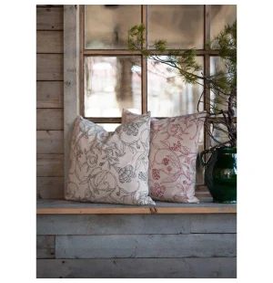 Fondaco Ellie tyynynpäällinen punainen 48 x 48 cm kuva