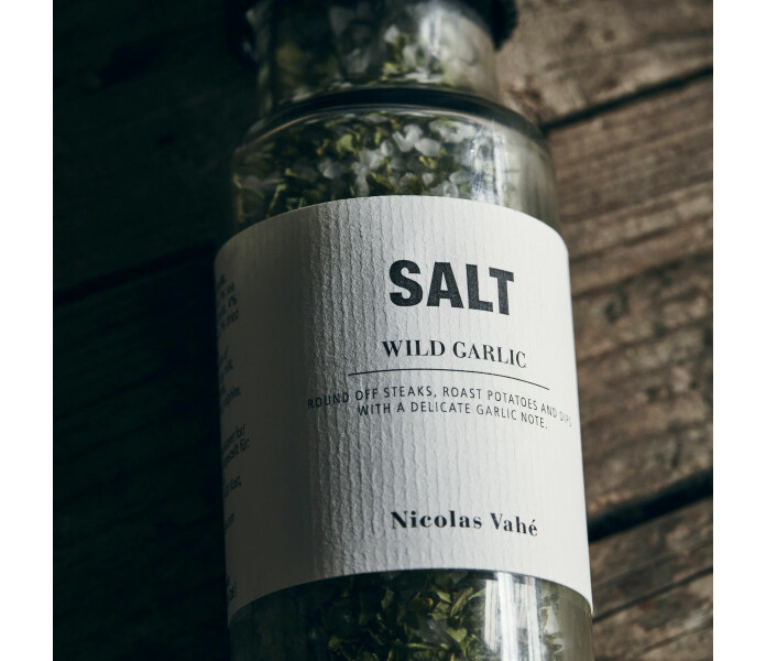 104981036 nicolas vahe suolamylly suolasekoitus karhunlaukka villi valkosipuli saltkvarn slatbladning ramslok vild vitlok wild garlic 4 kuva