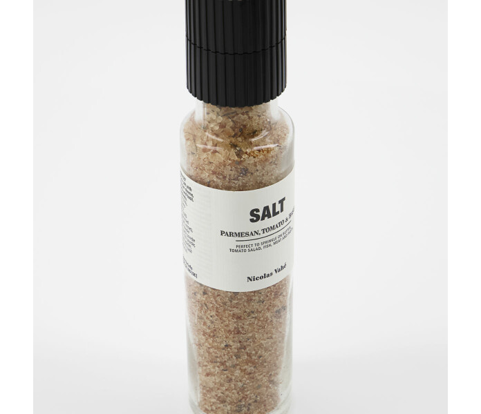 104981027 nicolas vahe suola tomaatti parmesaani basilika salt tomat basilika parmesan 2 kuva