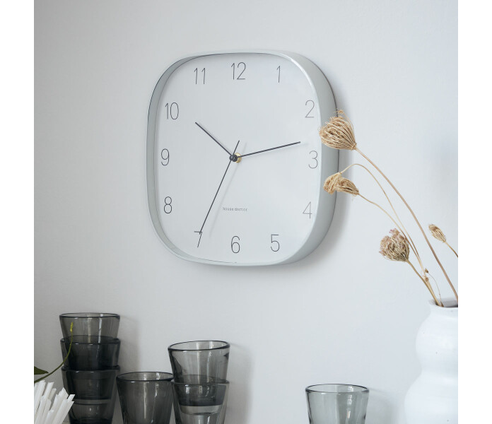 210490300 house doctor shape kello seinakello harmaa klocka vaggklocka gra 3 kuva