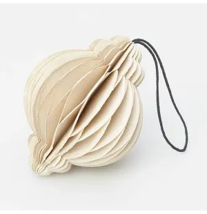 Piironki paperikoriste ornamentti vaalea beige kuva