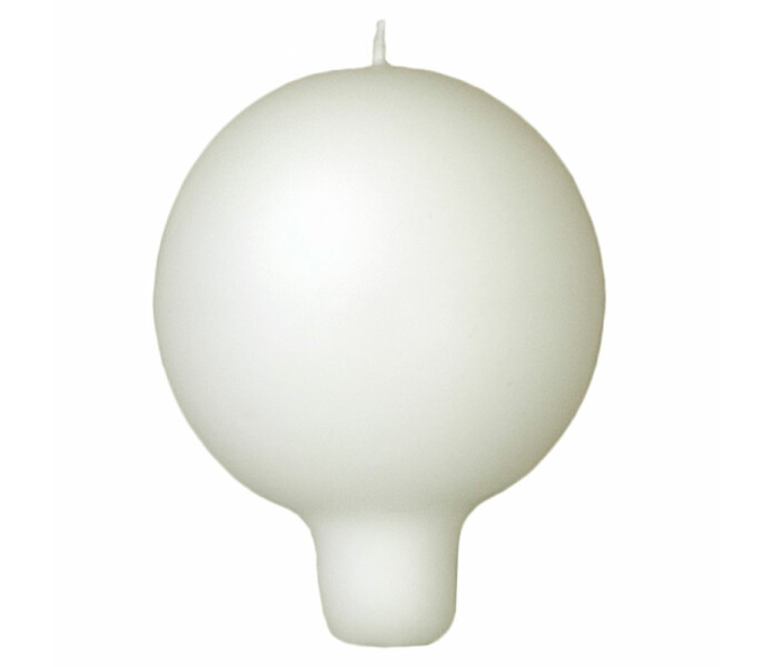 puttipaja kerman valkoinen pallokyntila jalalla festivolle graddvit bollljus med fot for festivo kuva