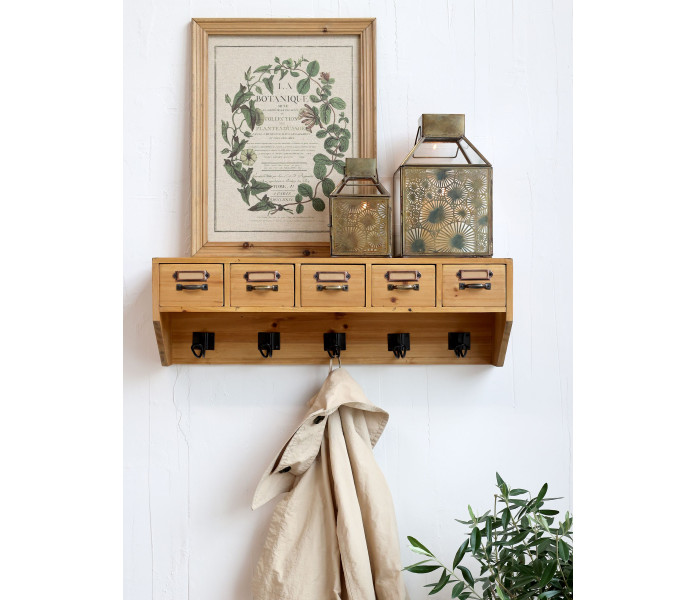 41065700 05 chic antique ruskea puinen seinahylly naulakoilla 2 kuva