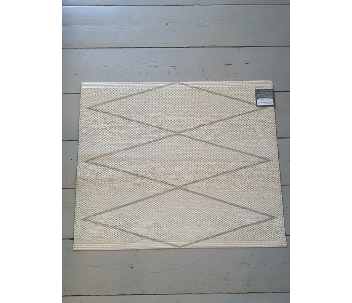 pappelina odd rare max linen vanilla muovimatto sisamatto ulkomatto ulkokayttoon ovimatto pellava vanilja valkoinen 70 x 60 cm 3 kuva