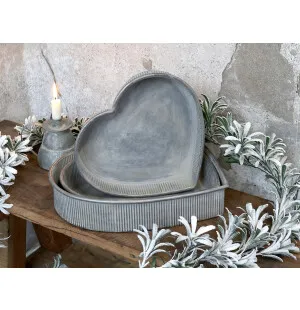 Chic Antique sydän tarjotin harmaa 7,5 x 37 x 37 cm kuva