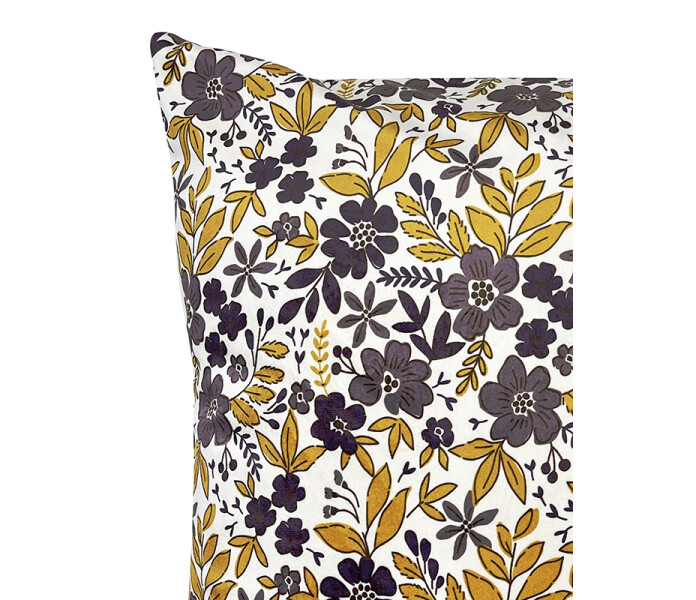 LA183 Vanilla fly pickled beet sametti tyynynpaallinen kuddfodral sammet kukallinen blommig liila okra lila ockra kulta guld 3 kuva