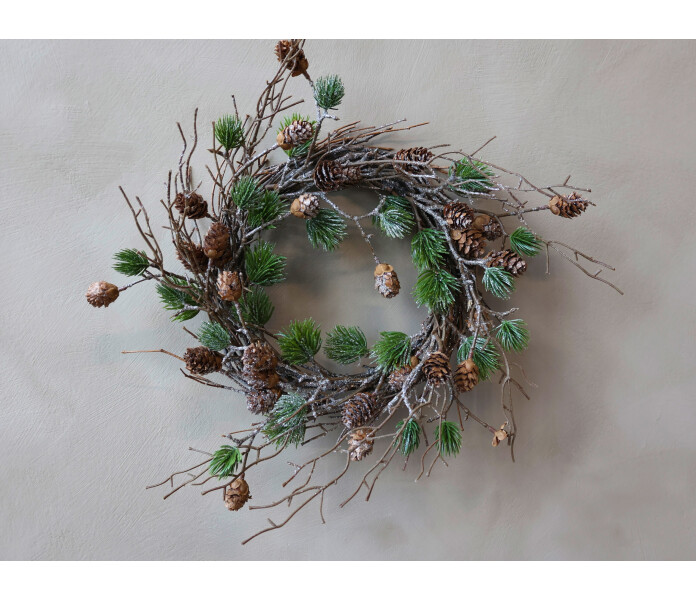 39062000 chic antique oksakranssi havuilla ja kavyilla talvikranssi kvistkrans med kottar 2 kuva