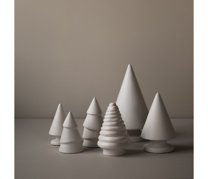 20170601 dbkd christmas tree valkoinen kuusi koriste gran dekoration vit 4 kuva