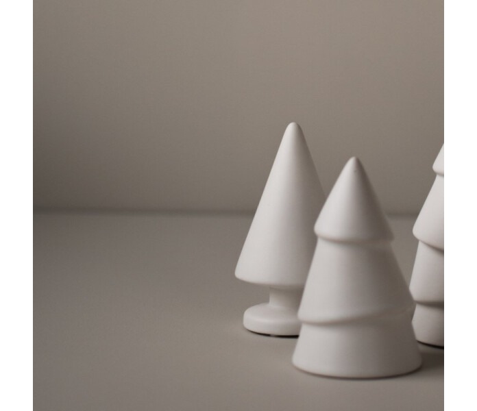 20170601 dbkd christmas tree valkoinen kuusi koriste gran dekoration vit kuva