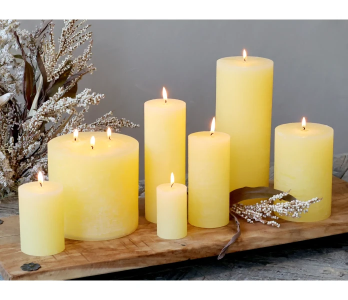 71049035 chic antique pieni vaaleankeltainen poytakynttila  03 kuva