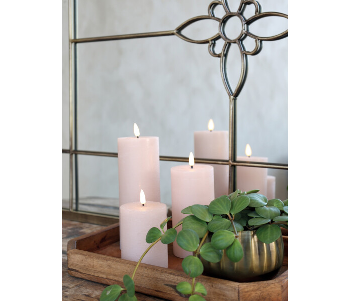 71076007 chic antique vaaleanpunainen roosa ledkynttila pattereilla rosa ledljus med batterier 01 v3 kuva