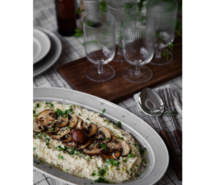 246072 ernst valkoinen pilkullinen soikea tarjoiluvati vati lautanen vanilla vanilja kuva