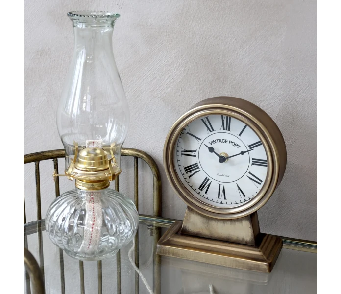 64071613 01 chic antique poytakello kuva