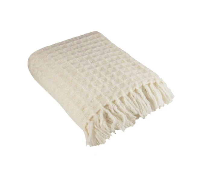 240348 111 09 fondaco terje valkoinen villasekoite torkkupeitto kuva