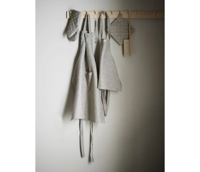 1467 43 191 svanefors kitty patakinnas grillvante mustavalkoinen 2 kuva