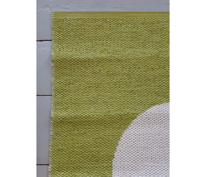 pappelina odd rare vera lime vanilla vihrea vanilja pallomatto muovimatto ovimatto ulkokayttoon sisakayttoon 70 x 90 cm 2 kuva