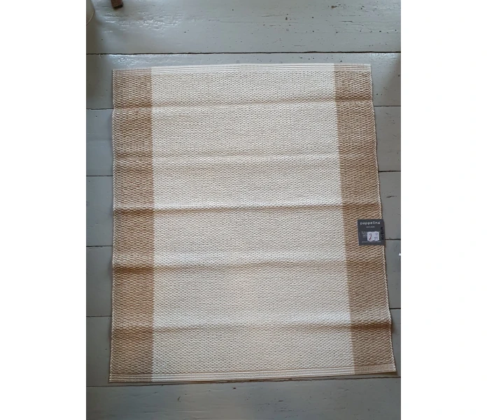 pappelina odd rare ilda vanilla beige muovimatto sisakayttoon ulkokayttoon beige vanilja 70 x 90 cm 2 kuva