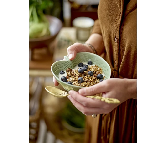 82051101 bloomingville savanna vihrea lehden muotoinen kulho 2 kuva