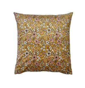 Vanilla Fly Spruce Yellow tyynynpäällinen sametti 50 x 50 cm kuva