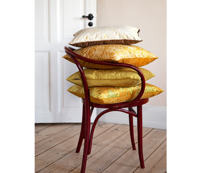 vanilla fly la107 yksivarinen sametti tyynynpaallinen kulta kullan ruskea kullan keltainen 50 x 50 cm 3 kuva